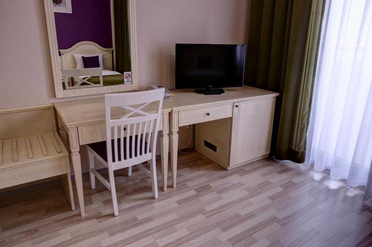 Hotel Gorenje Приштина Экстерьер фото